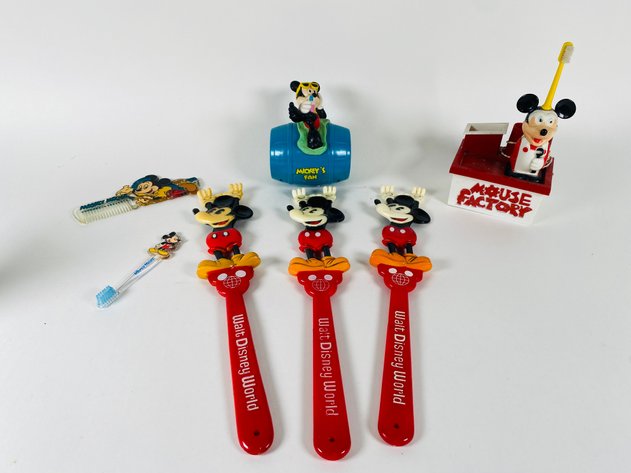 Image for (7) Mickey Mouse Self Care Tools