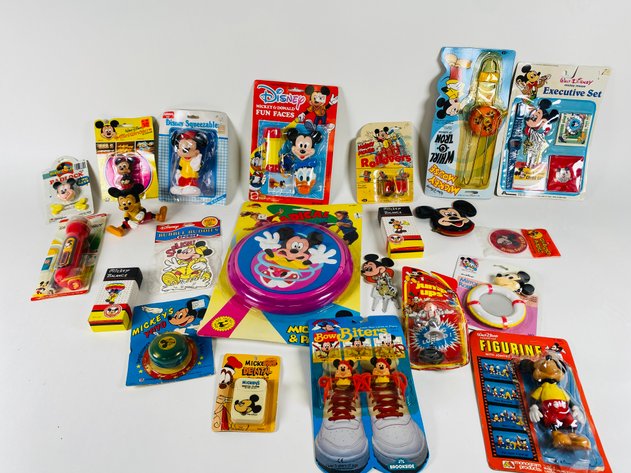 Image for (20+ Vintage Mickey Toys