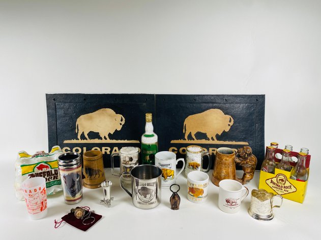 Image for (9) Piece Assortment of Buffalo Themed Barware
