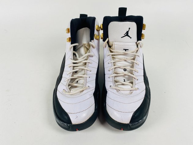 Image for (1) Nike Air Jordan Retro 12 Taxi 2013 White Black 153265-125, Size 7 Youth