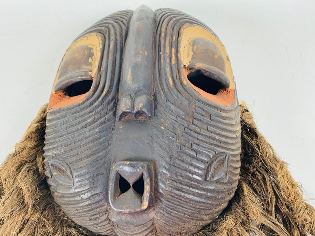 Image for (1) Luba Kifwebe Mask