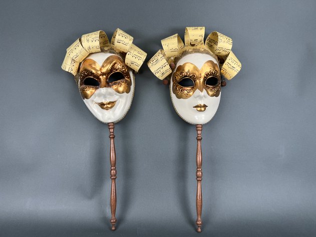 Image for (2) Mardi Gras Plastic Masks