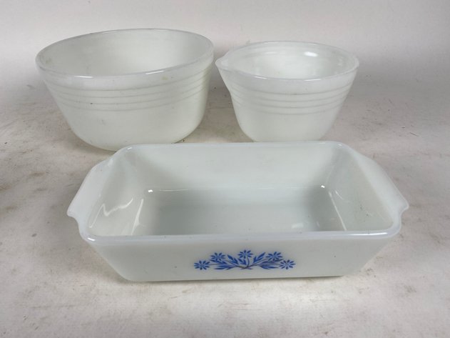 Image for (3) Milk Glass Casserole Dishes and Mixing Bowls, Including Anchor Hocking, Pyrex and Sunbeam
