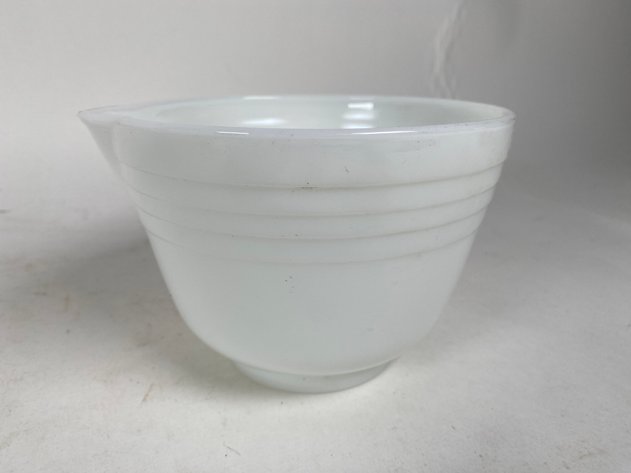 Image for (3) Milk Glass Casserole Dishes and Mixing Bowls, Including Anchor Hocking, Pyrex and Sunbeam