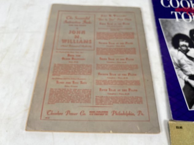 Image for (5) Assortment of Vintage Musical Memorabilia