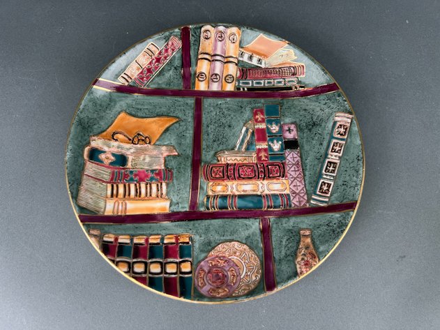 Image for Assorted Vintage Plates, Bowls and More