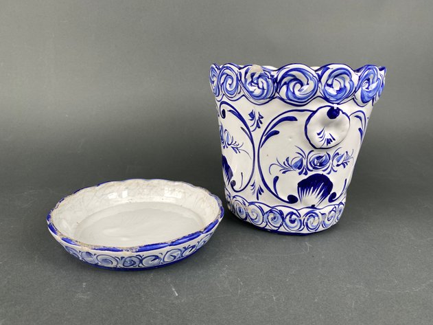 Image for Pair of Scalloped-Rimmed, Floral-Themed Ceramic Planters