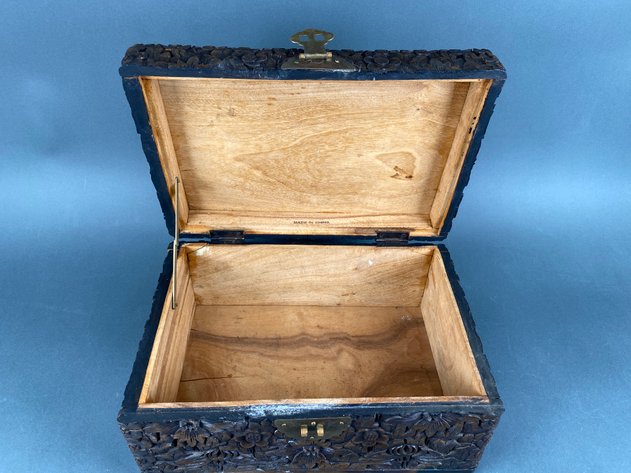 Image for Vintage Chinese Heavily Carved Wooden Keepsake Box