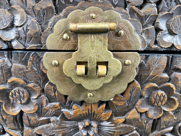 Image for Vintage Chinese Heavily Carved Wooden Keepsake Box