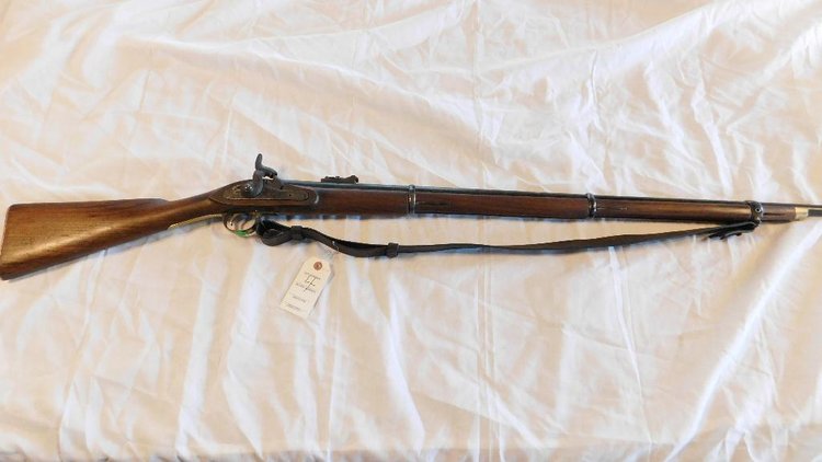 Civil War cap & ball musket rifle (believed to be 1853 three band musket)