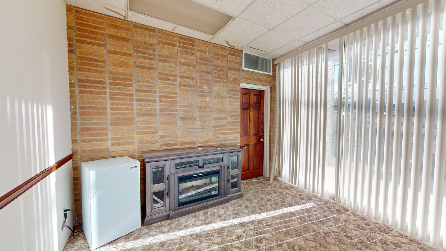 Image for Commercial Office Space For Sale in Mount Airy - 502 W Lebanon Street