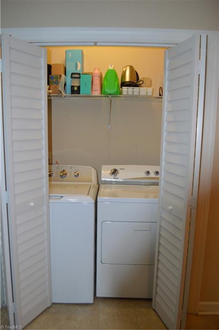 Image for Home For Sale in Winston-Salem - 1676 Preston Woods Drive