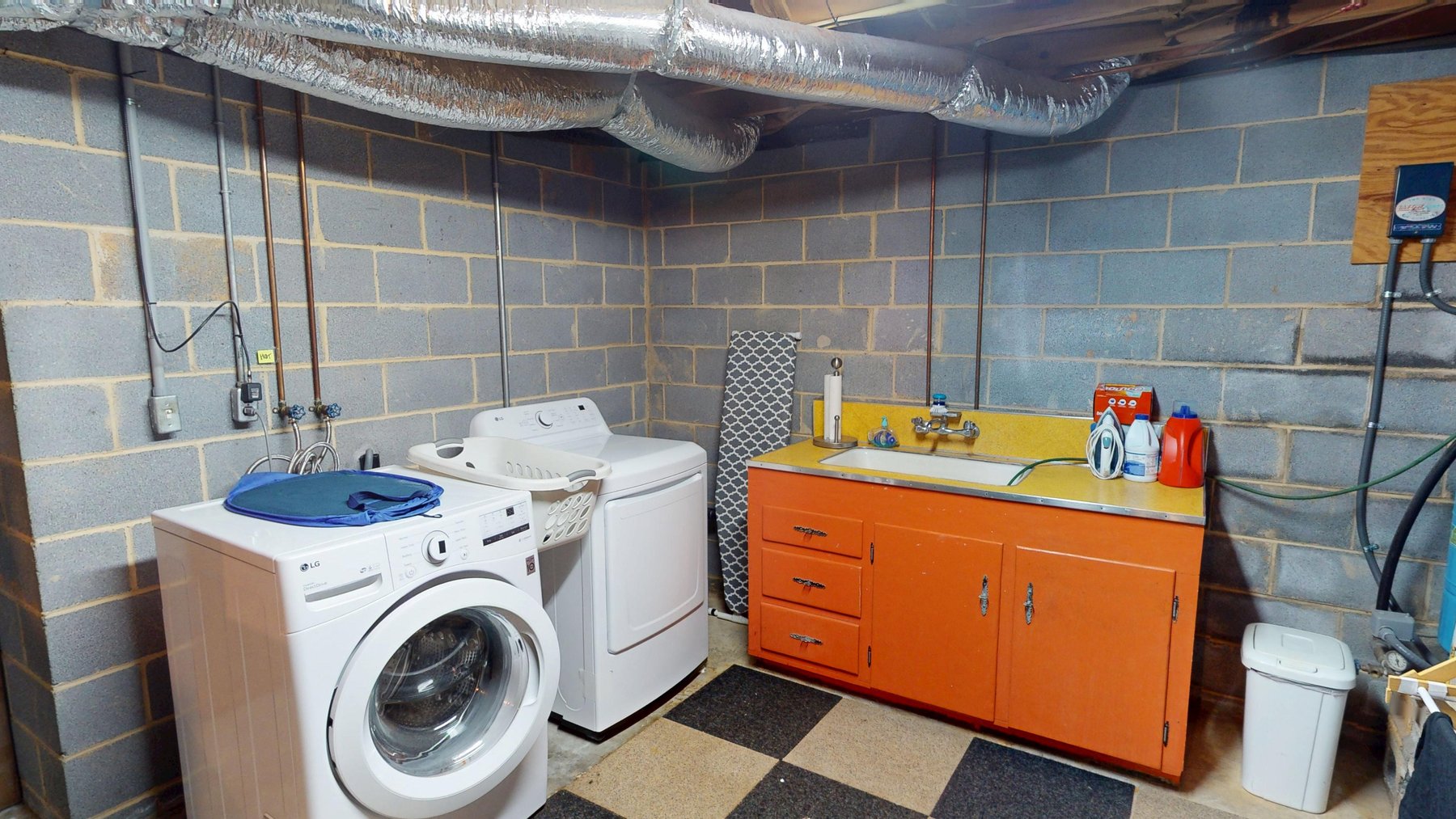 Image for Home For Sale in Mount Airy - 712 Greenhill Road