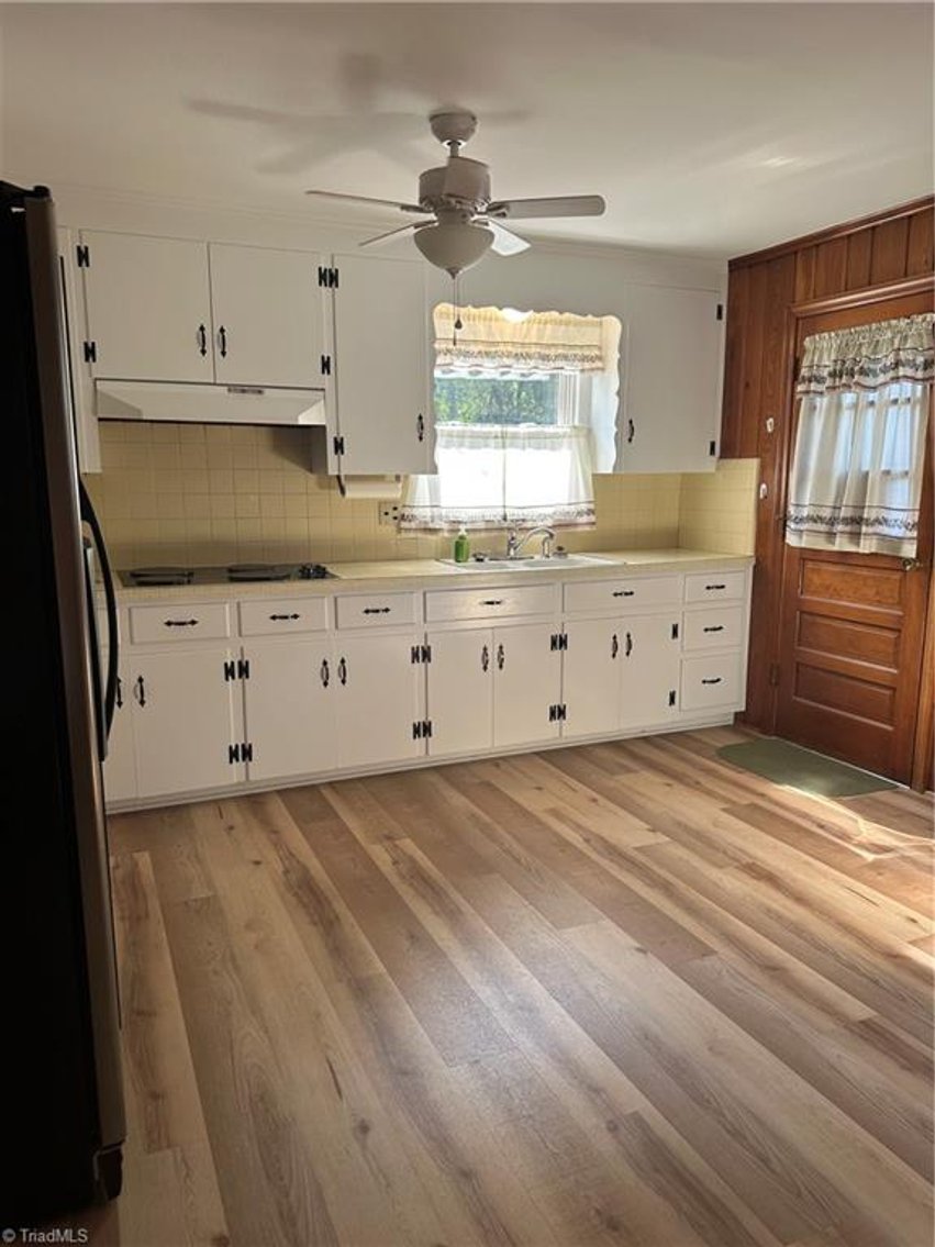 Image for Ardmore Park Home Near Baptist Hospital - 2400 Queen Street