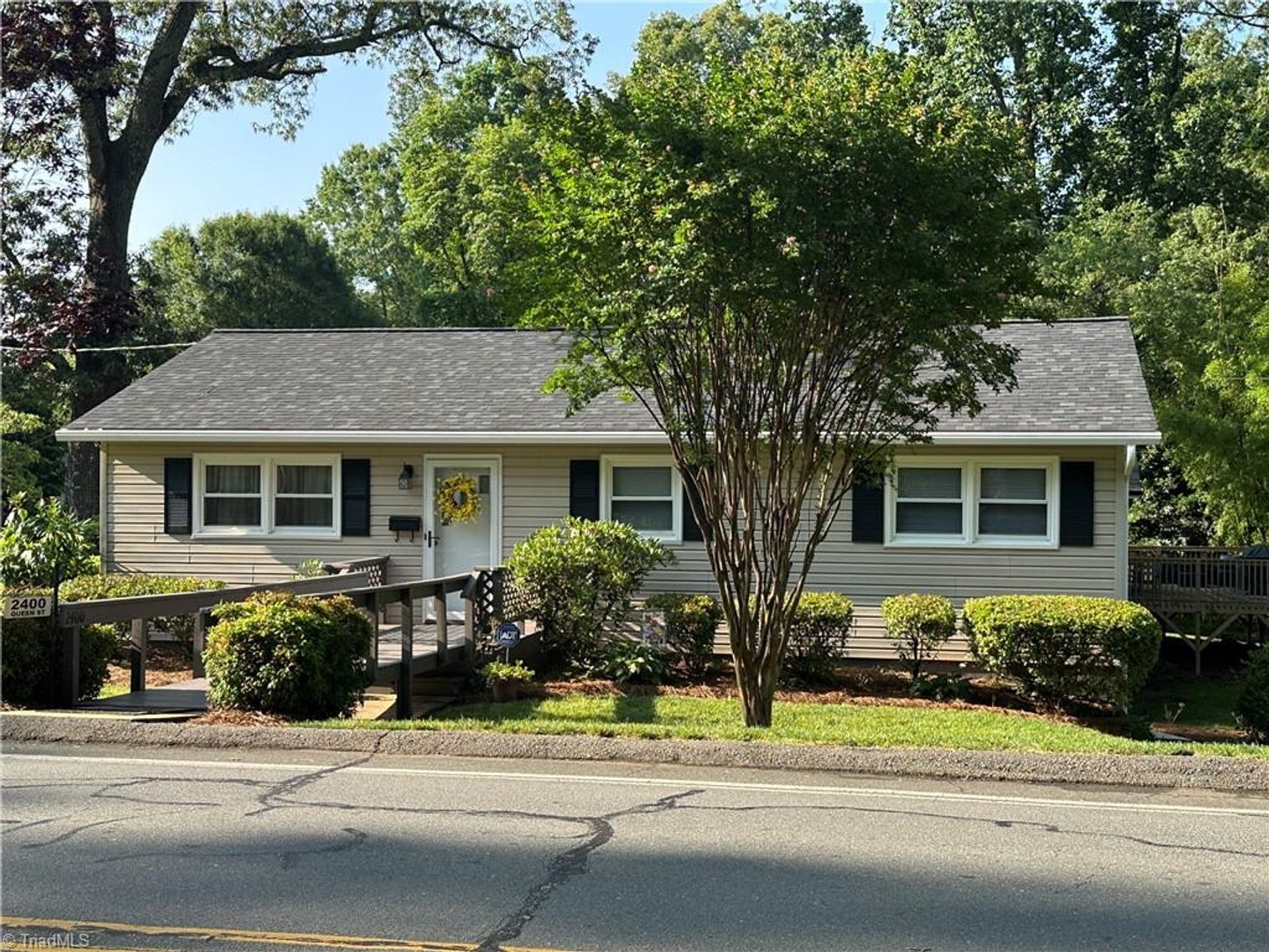 Image for Ardmore Park Home Near Baptist Hospital - 2400 Queen Street