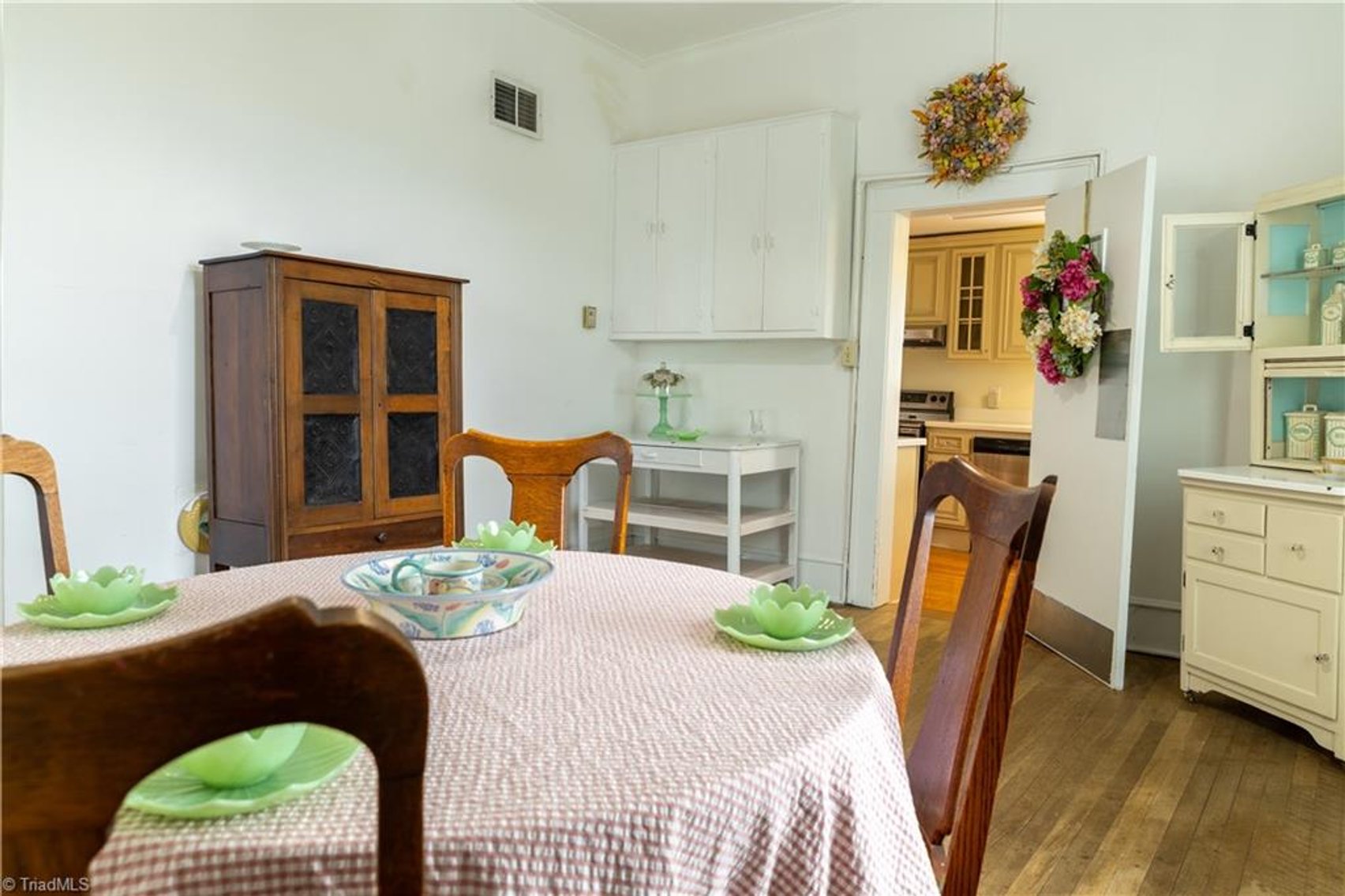 Image for Home For Sale in Pilot Mountain - 216 E Main Street