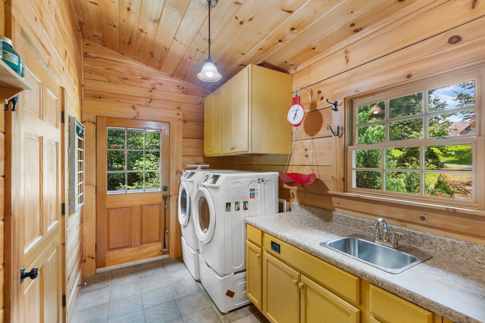 Image for Cabin For Sale in Fancy Gap, Virginia - 212 Olympus