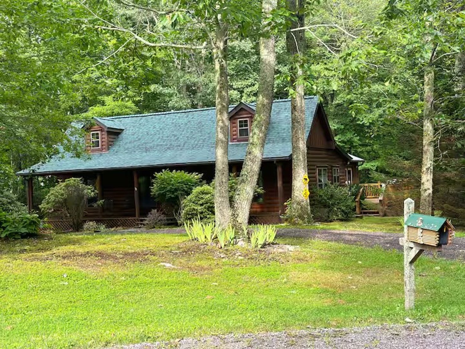 Image for Home for Sale in Hillsville, Virginia - 84 Retreat