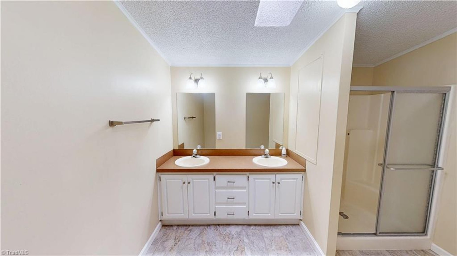 Image for Home For Sale in Mount Airy - 1122 Viewland Avenue