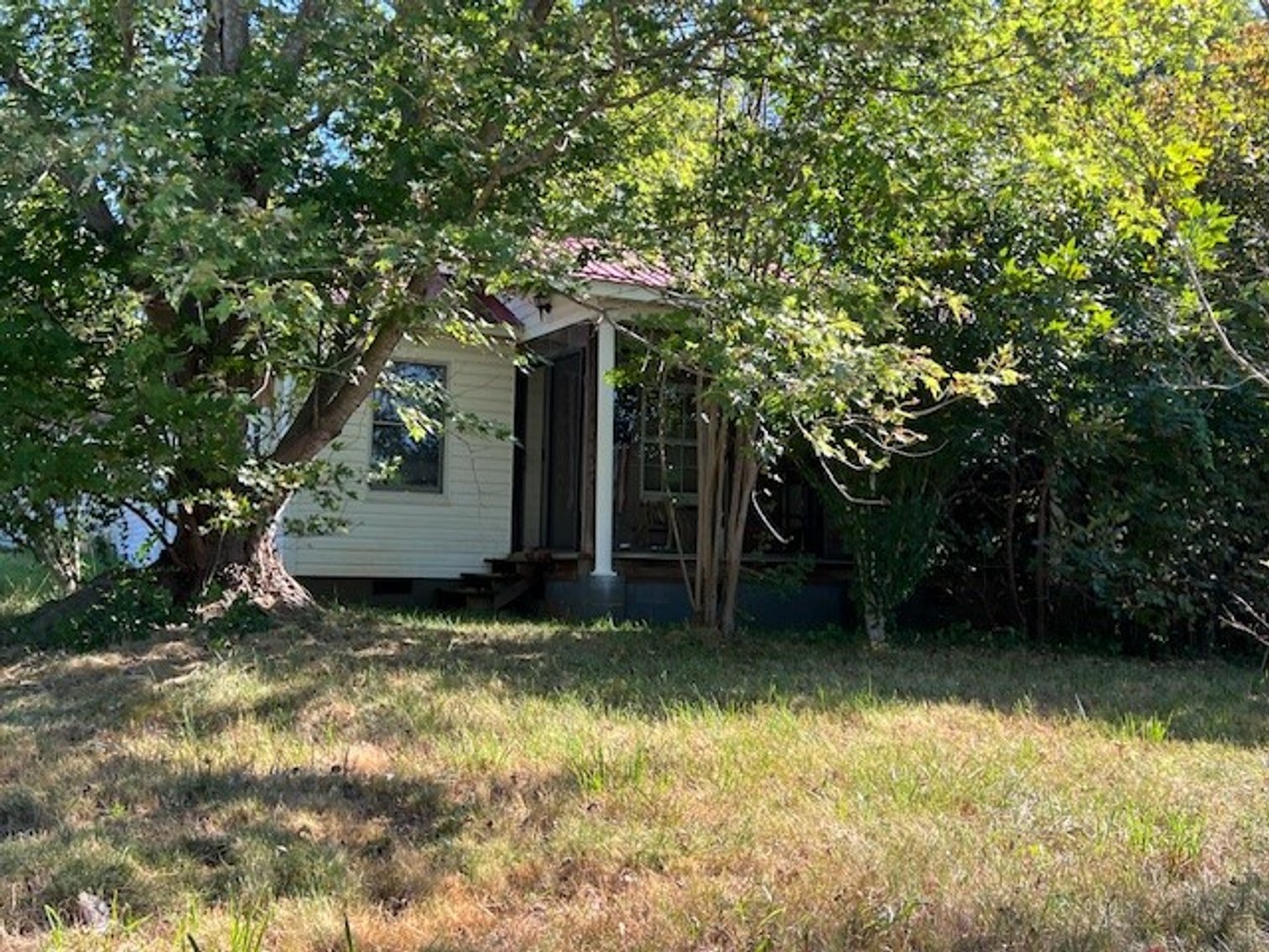 Image for Executor’s Auction – 2BR House & Multi-Bay Garage on Corner Lot