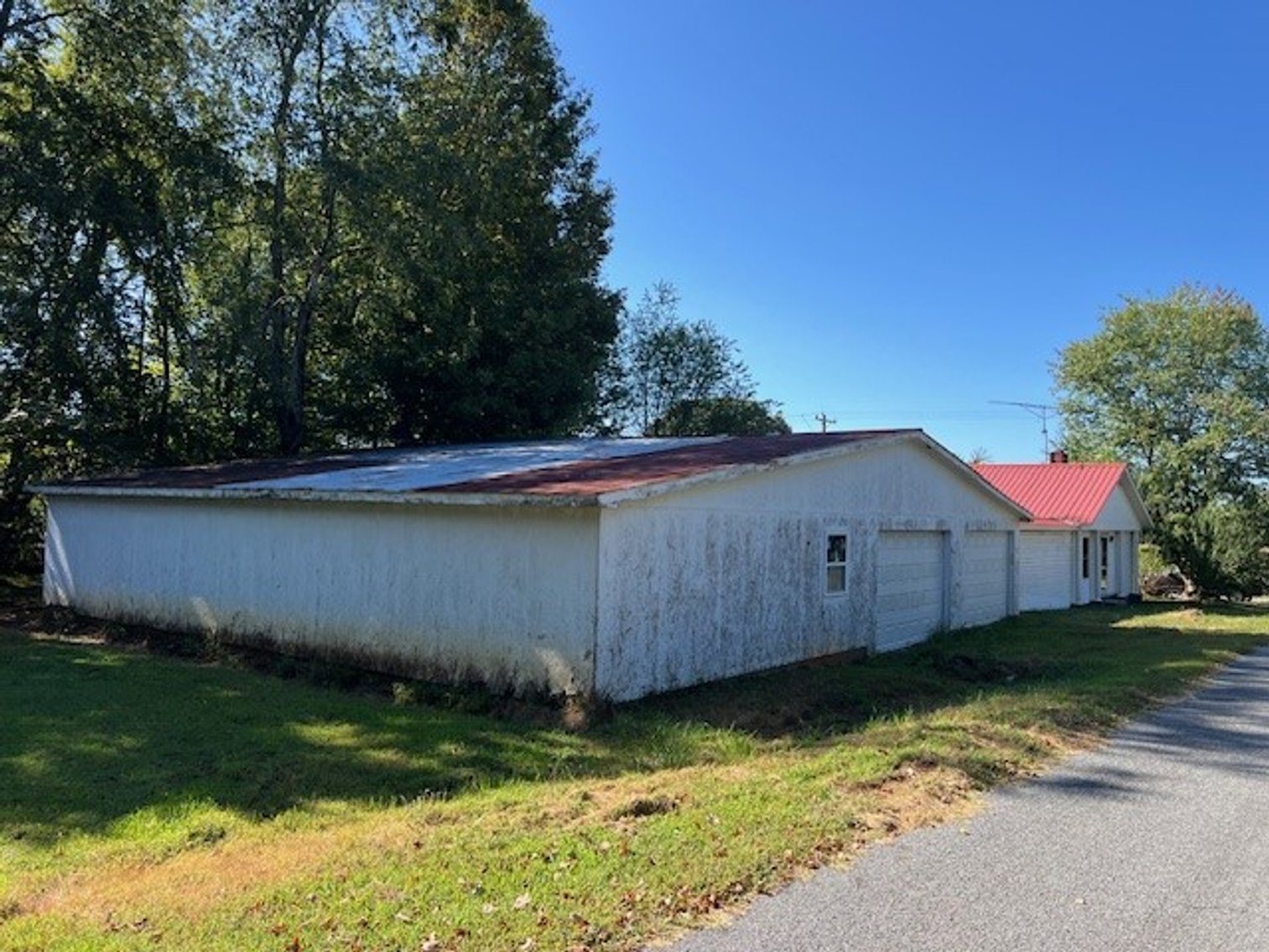 Image for Executor’s Auction – 2BR House & Multi-Bay Garage on Corner Lot