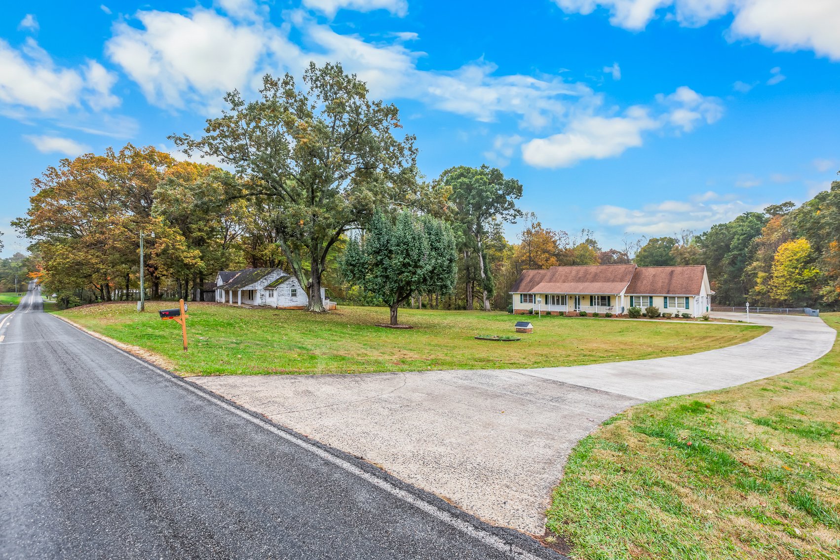 Image for Home For Sale in Ararat - 1320 Pratt Road