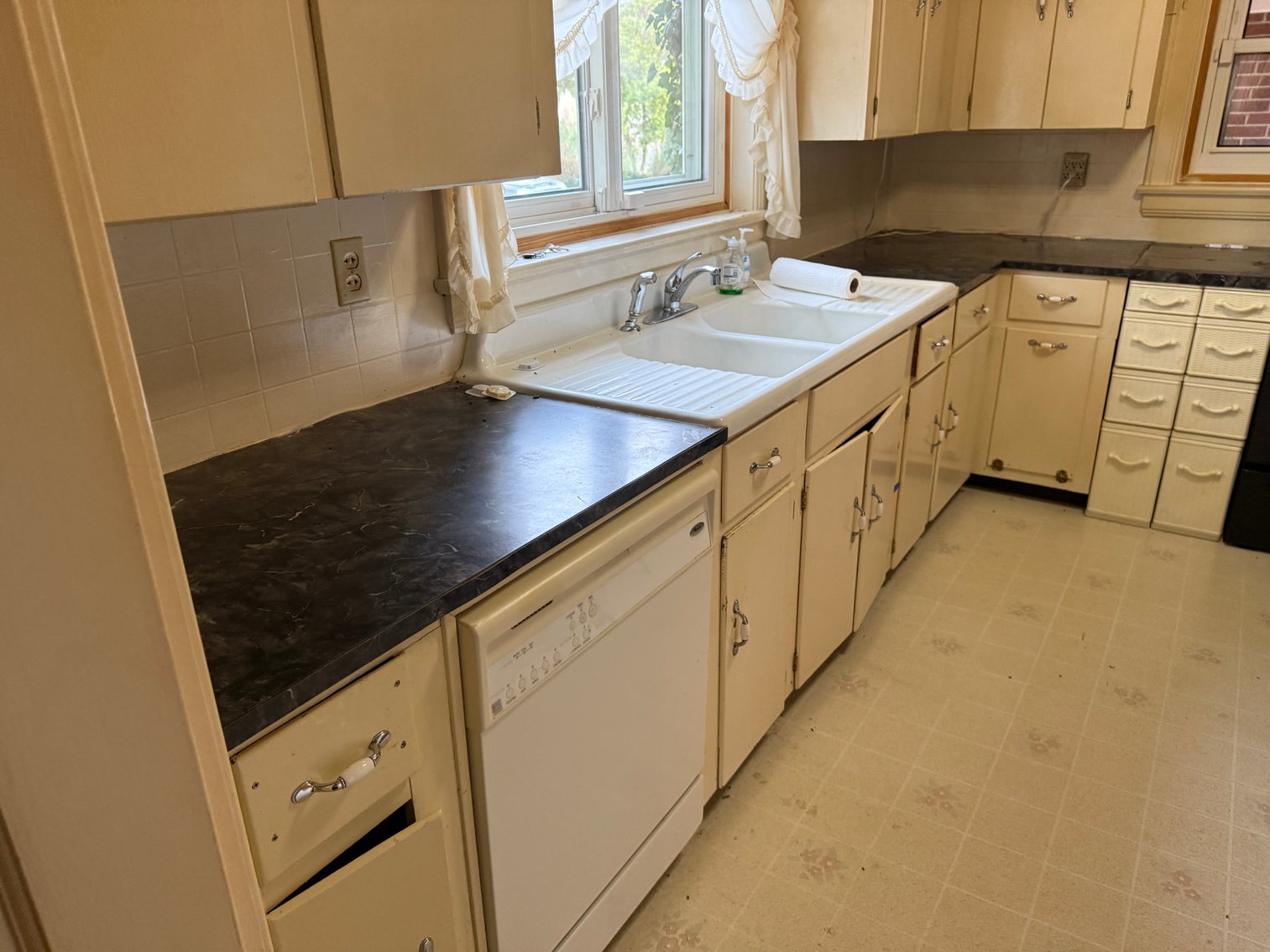 Image for Home For Sale in Dobson, NC - 602 South Main Street