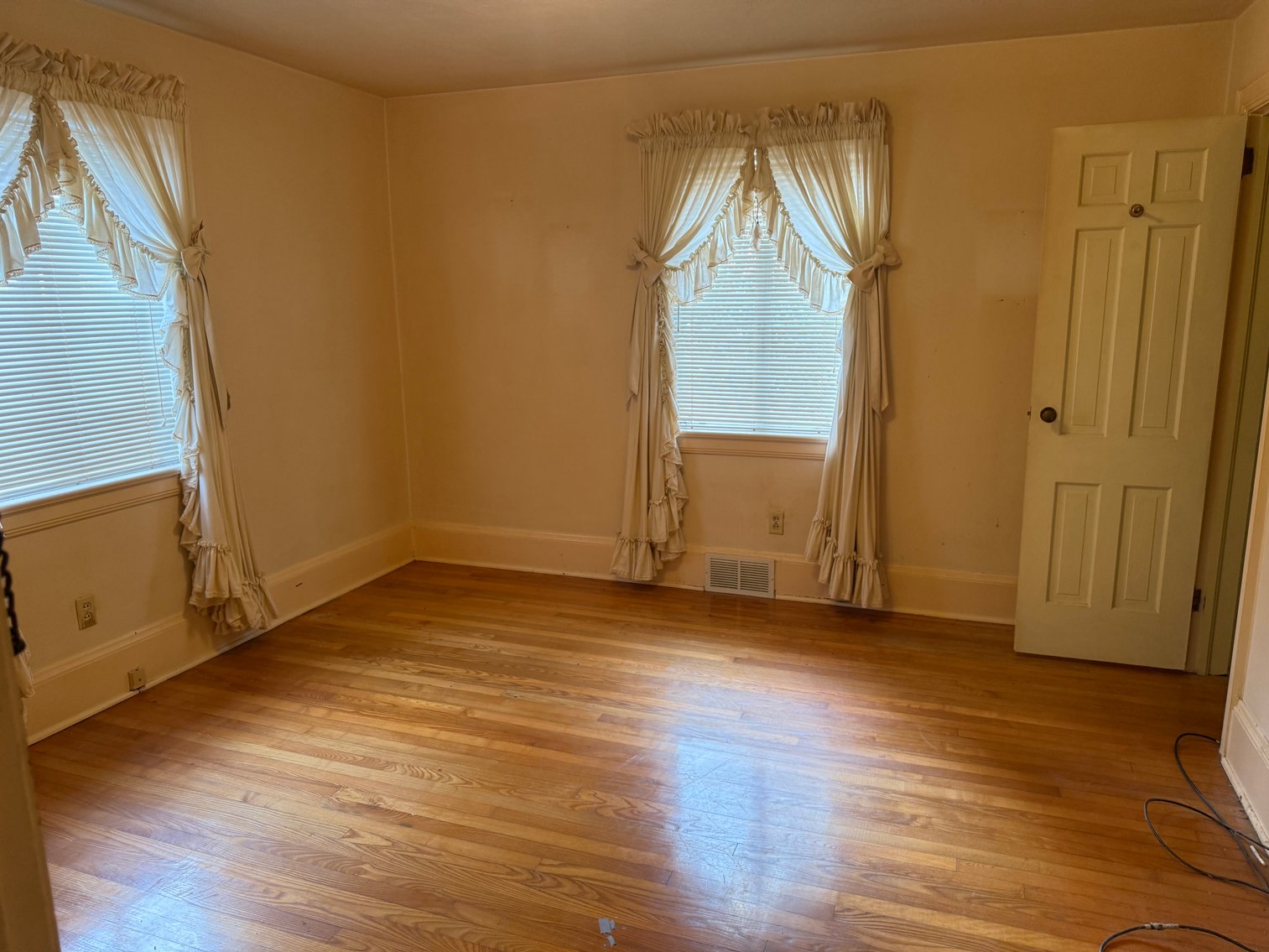 Image for Home For Sale in Dobson, NC - 602 South Main Street