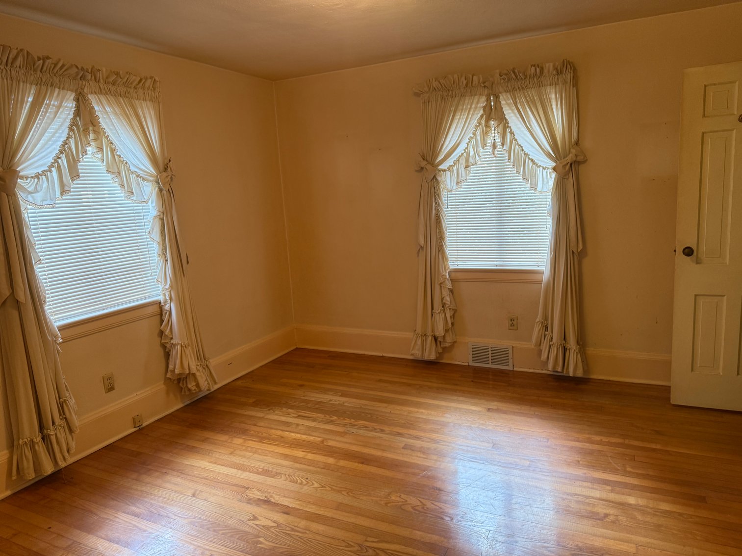 Image for Home For Sale in Dobson, NC - 602 South Main Street