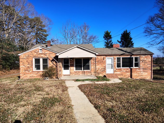 Home For Sale in Ararat - 110 Walden Lane