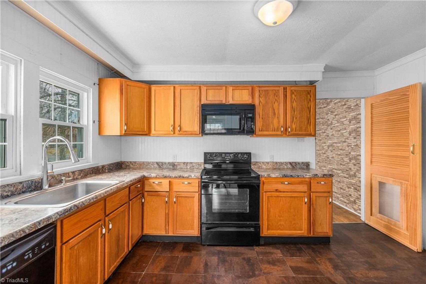 Image for Home For Sale in Mount Airy - 842 Red Brush Road