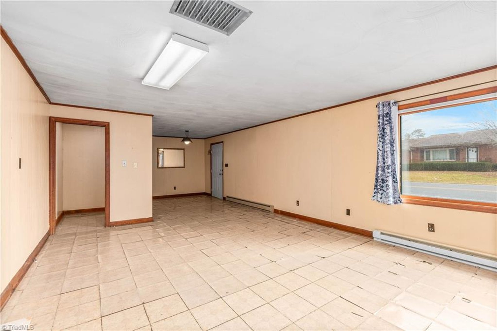 Image for Home For Sale in Mount Airy - 842 Red Brush Road