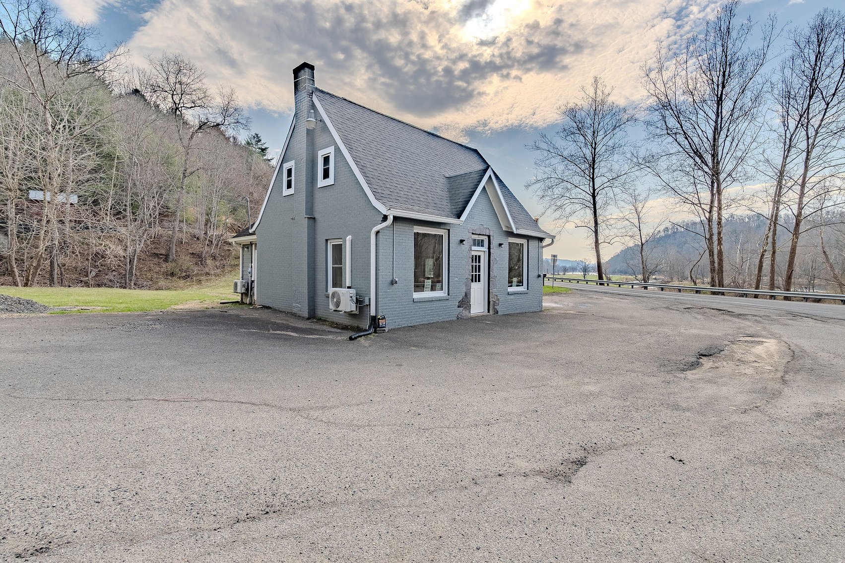 Image for Commercial Property For Sale in Fries Virginia - 12 Scenic