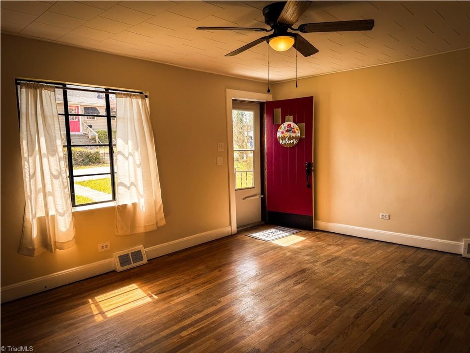 Image for Home For Sale in Mount Airy - 722 Maiden Lane