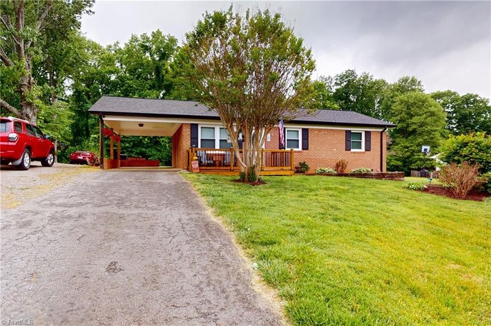 Home For Sale in Mount Airy - 161 Washington Avenue