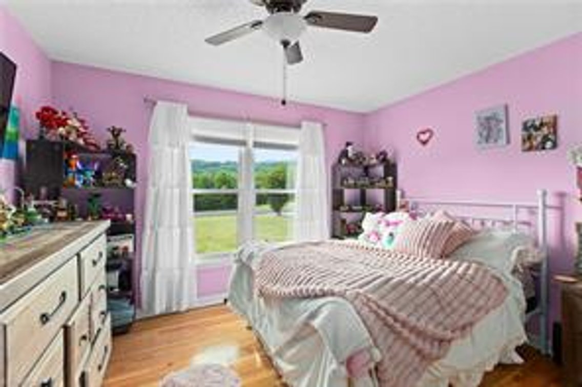 Image for Home For Sale in Cana - 836 Bear Trail