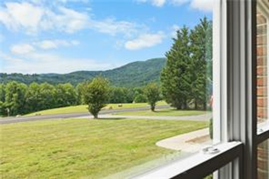 Image for Home For Sale in Cana - 836 Bear Trail