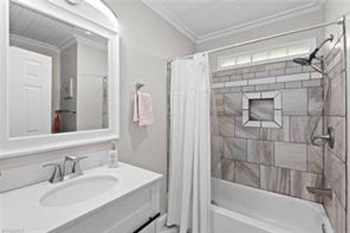 Image for Home For Sale in Cana - 836 Bear Trail
