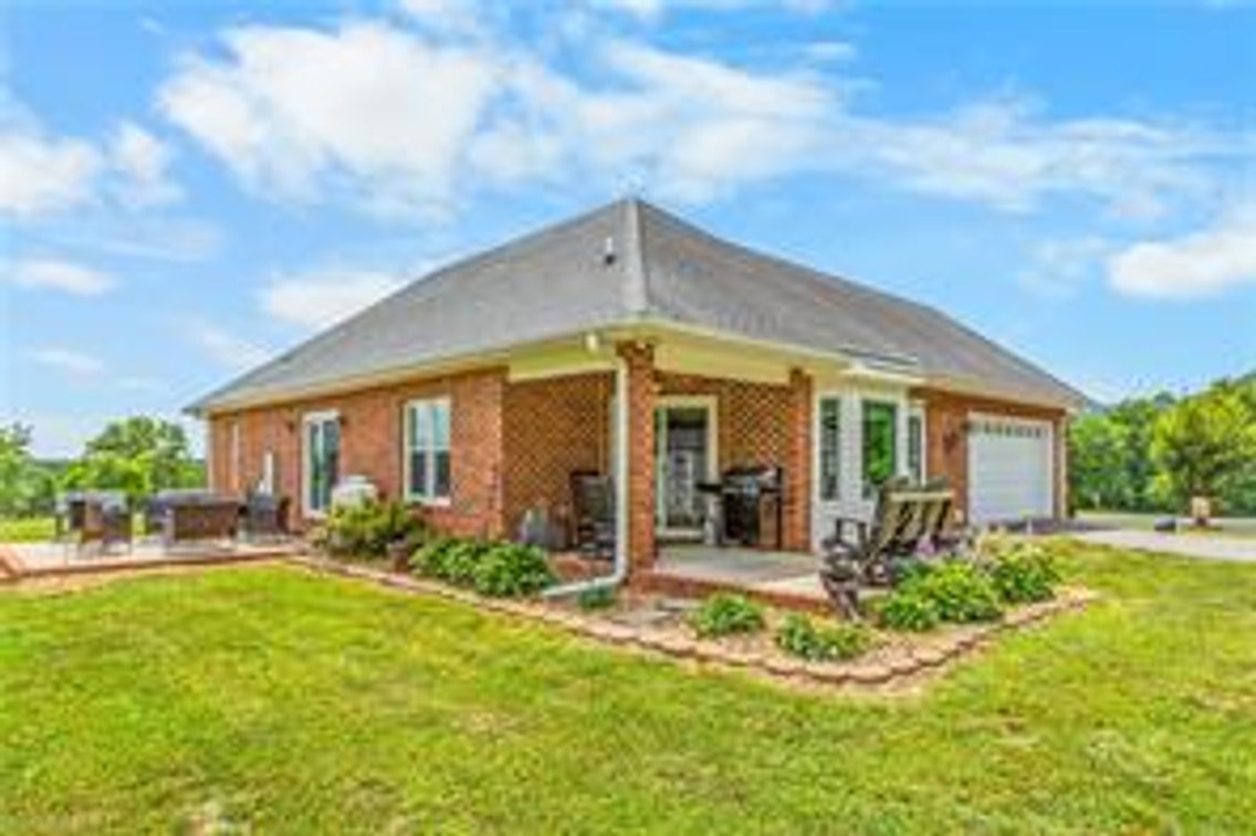 Image for Home For Sale in Cana - 836 Bear Trail