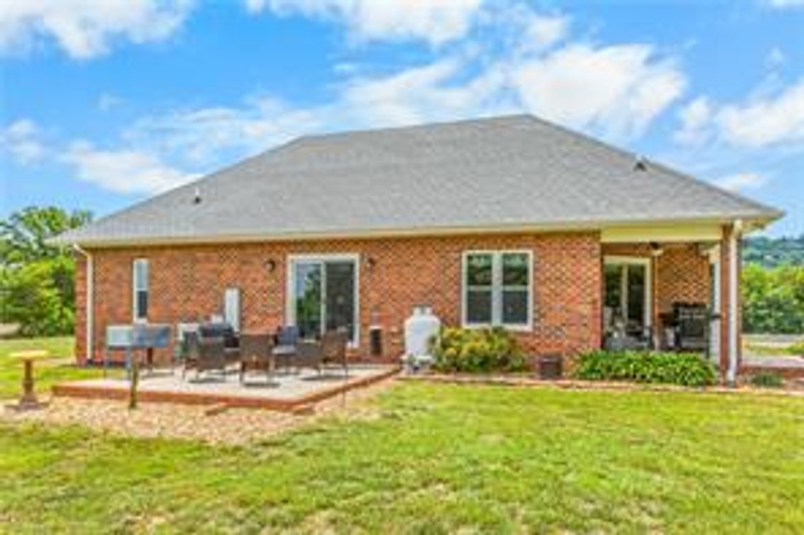 Image for Home For Sale in Cana - 836 Bear Trail
