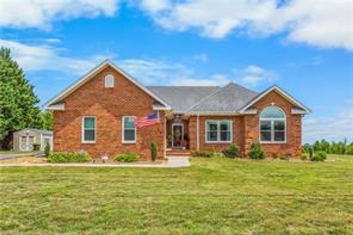 Home For Sale in Cana - 836 Bear Trail