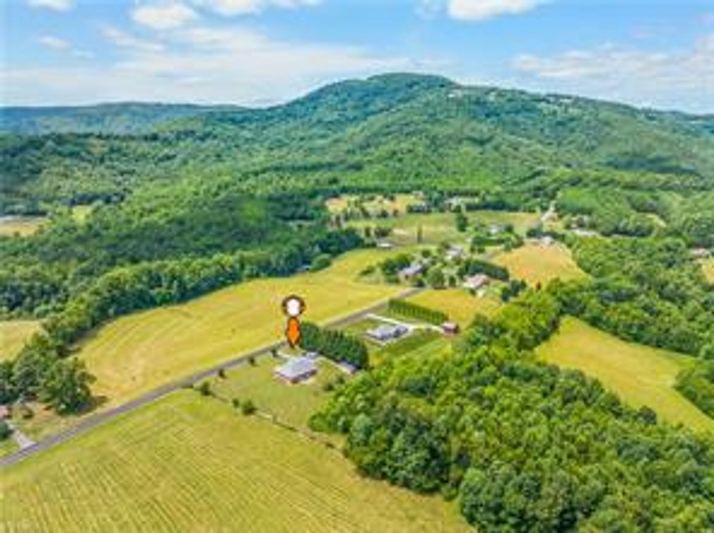 Image for Home For Sale in Cana - 836 Bear Trail
