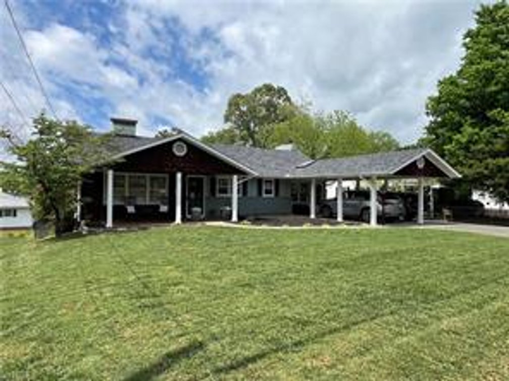 Image for Home For Sale in Mount Airy - 1529 Five Oaks Trail
