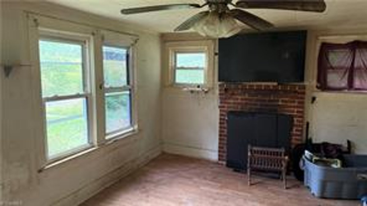 Image for Home For Sale in Pilot Mountain - 254 Toms Creek Church Road