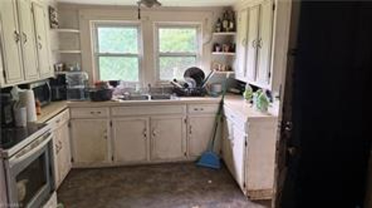 Image for Home For Sale in Pilot Mountain - 254 Toms Creek Church Road