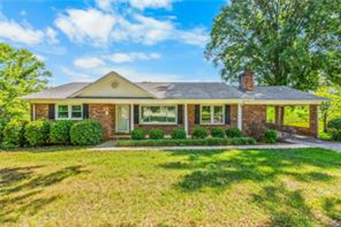 Image for Home For Sale in Dobson - 3323 Rockford Road