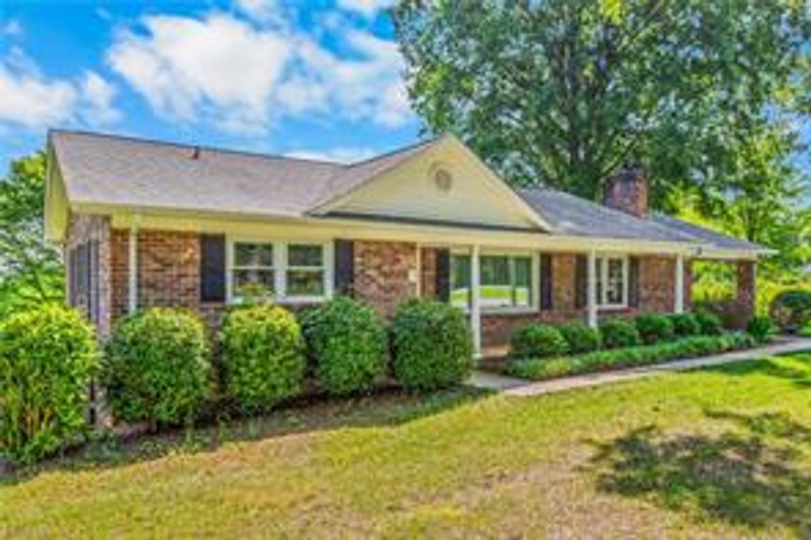 Image for Home For Sale in Dobson - 3323 Rockford Road