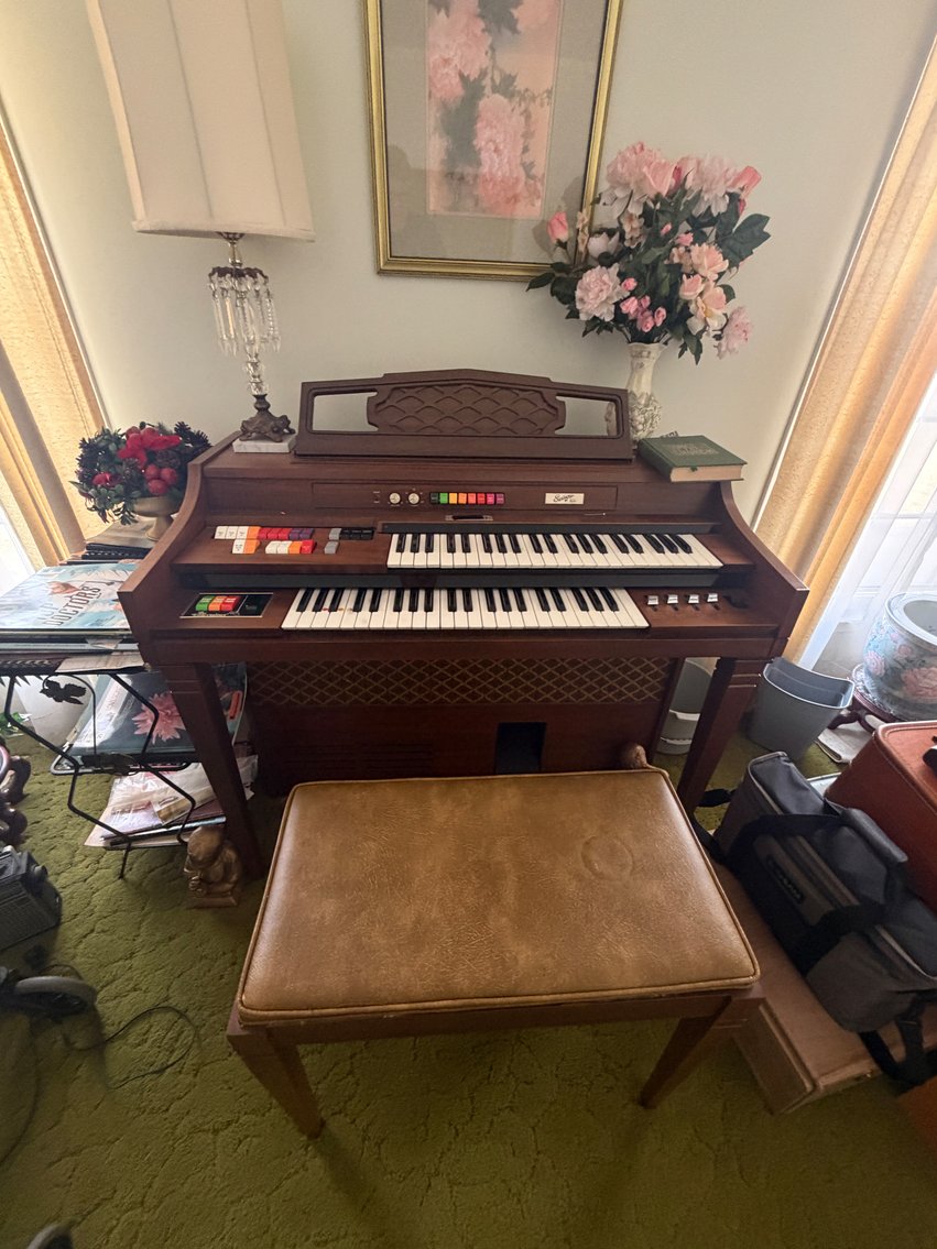 Image for 9021 Meadowlawn Drive, Brentwood