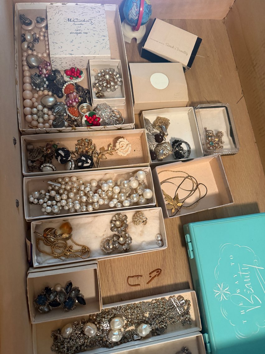 Image for 9021 Meadowlawn Drive, Brentwood