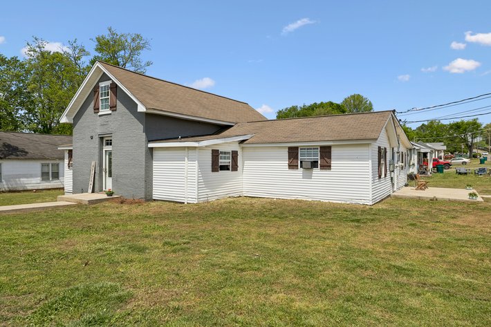 Image for 290 E. Cemetery Street, Pulaski